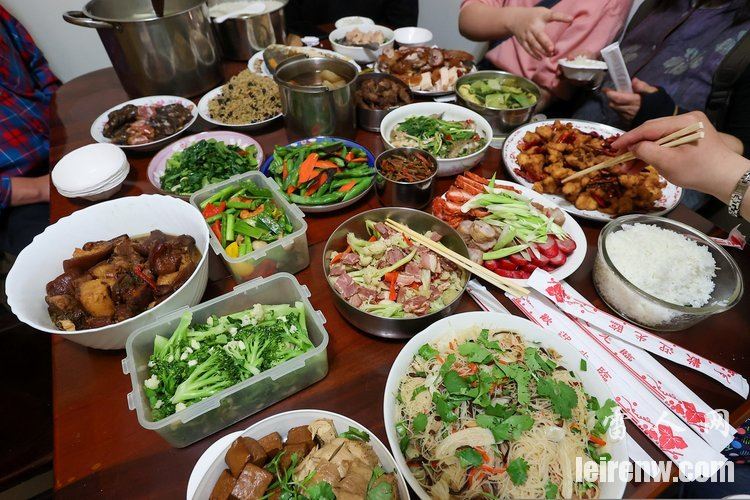 小时候过年才像过年?年味越来越淡的原因是…