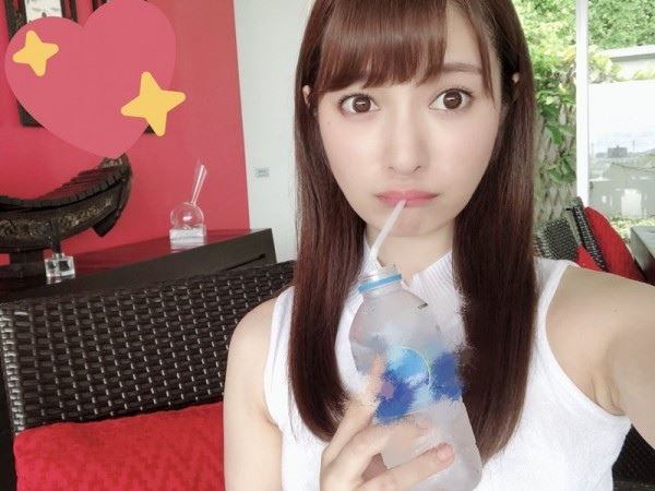 成宫莉香（成宫りか）─中法混血清纯系女艺人