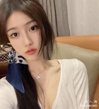 虎牙正恒冷饮（许妹）微博生活照、个人资料、写真