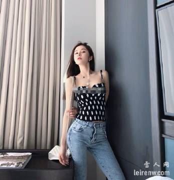 抖音fox严谨微博生活照、个人资料、写真