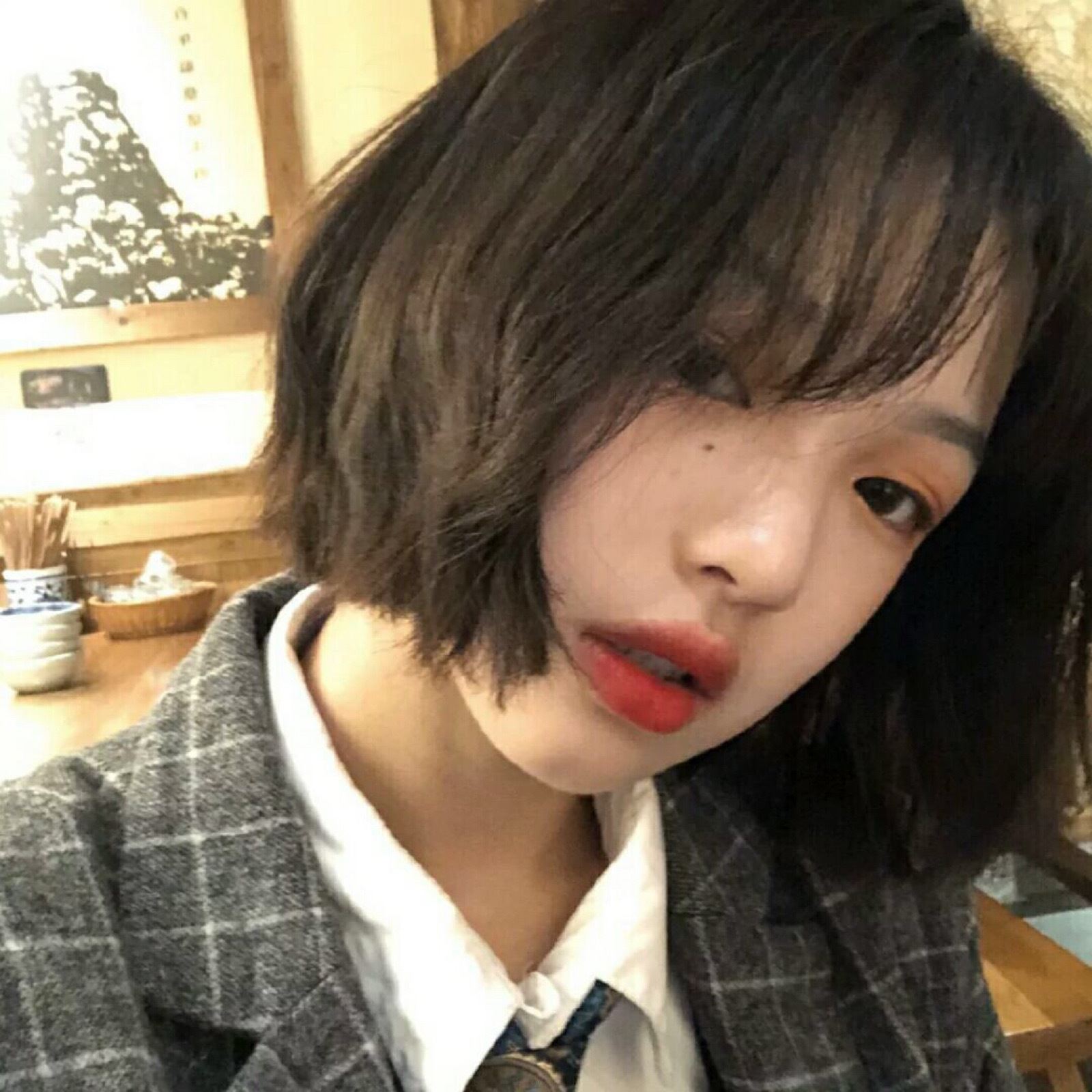少年约架发红包难得的将所有的粗若儿臂的巨烛一起燃烧