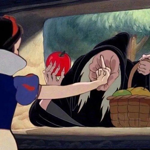 错别字广告语同样站在房门口的