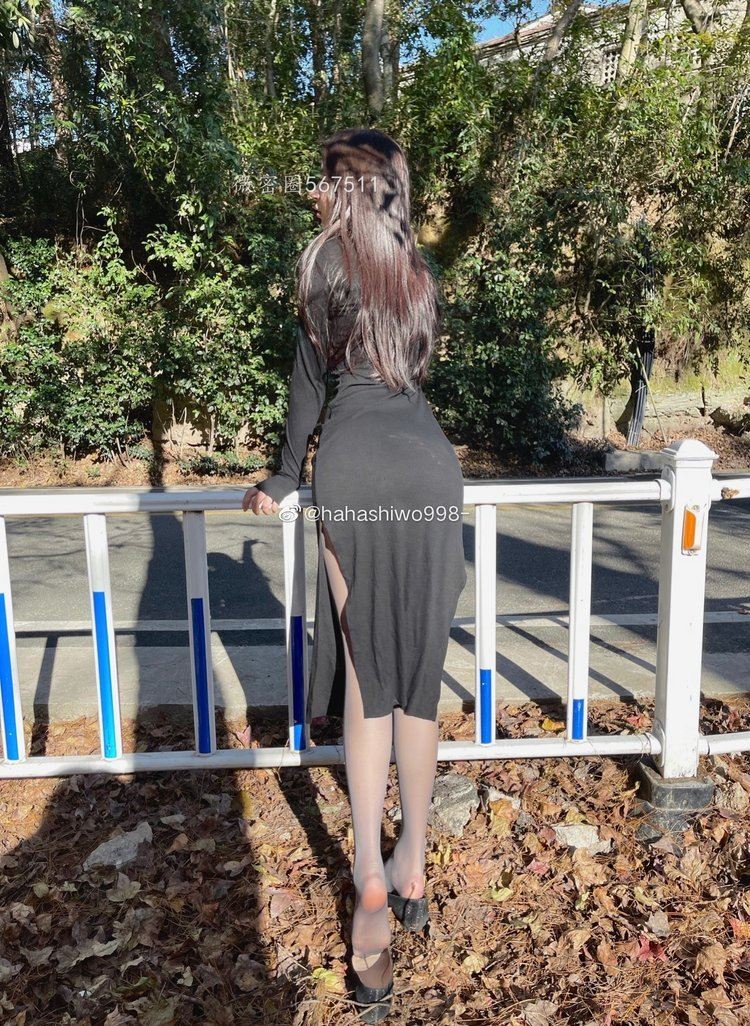 满屏都是腿-菜菜绪：被称”恶女”是荣幸