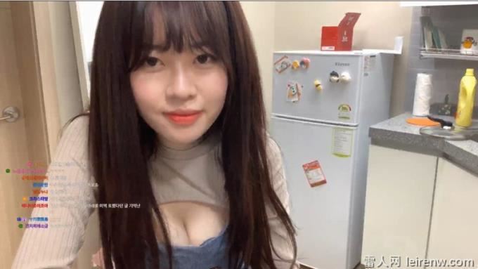 韩国游戏主播刘素娜“太胸猛”，亲身示范碰不到手肘