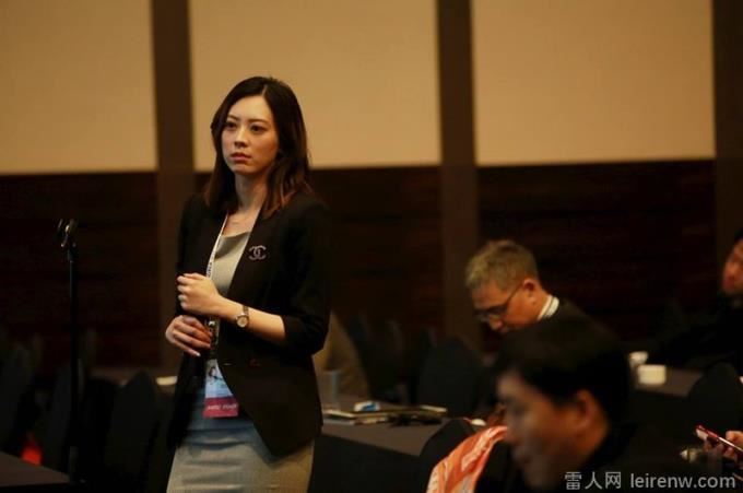 【野生抓正妹?】高医正妹整形外科医师赖昕堤！十年前曾登上今日我最美，诗晴微微皱起眉头