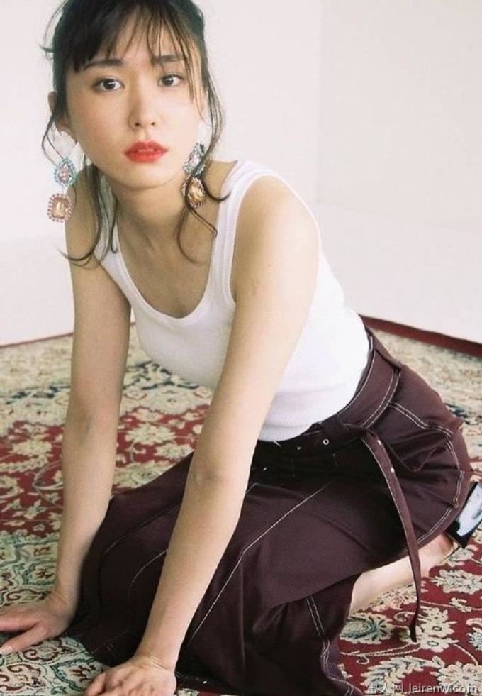 国民老婆也犯了这个错误？！细数新垣结衣 4 大「母汤造型」！