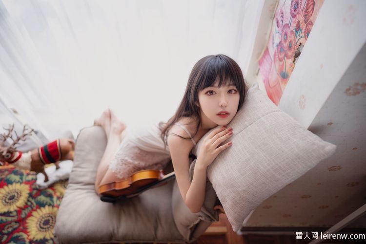 枢木あおい刚睡醒的小可爱