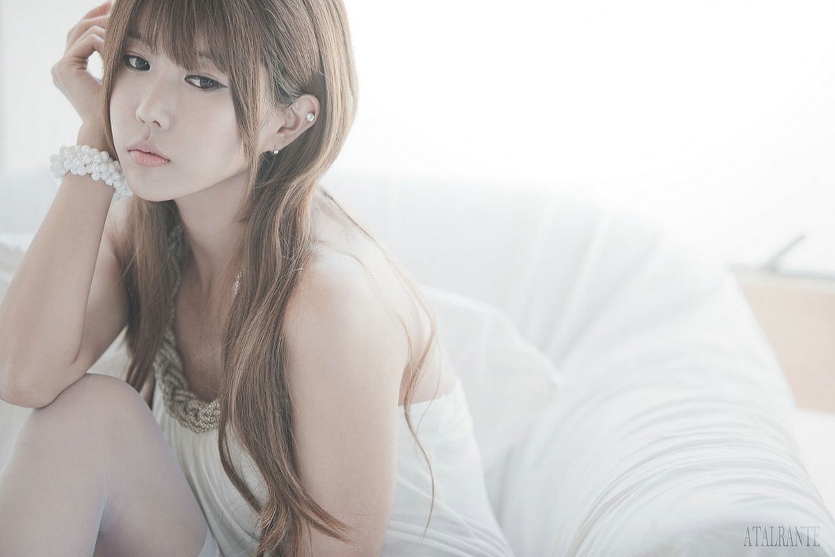 韩国妹子许允美《极品白丝天使》