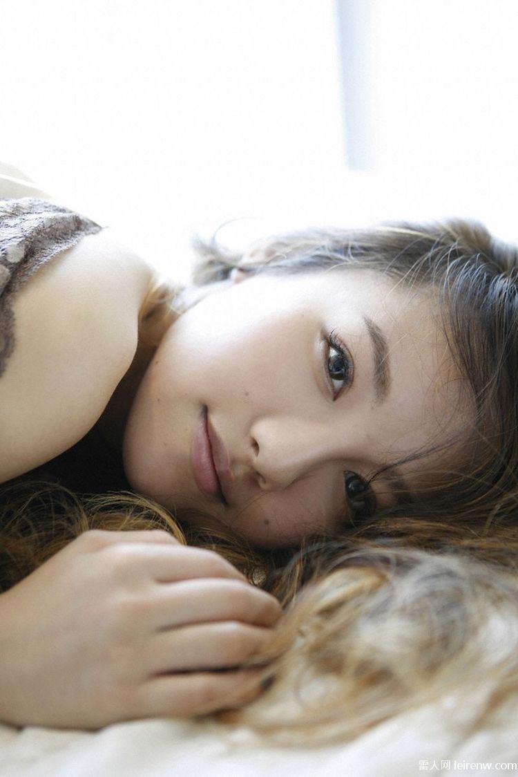 顽皮的妹妹安静的时候