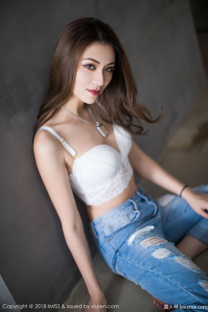 石岡友莉子上单打野，有带的吗
