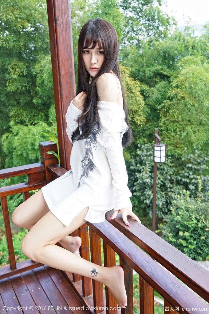 若宮穂乃户外网球训练邂逅大哥哥