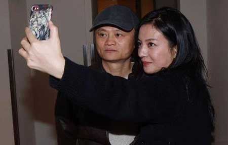 马云和赵薇结婚是真的吗?网传来两人已经领证是怎么回事?