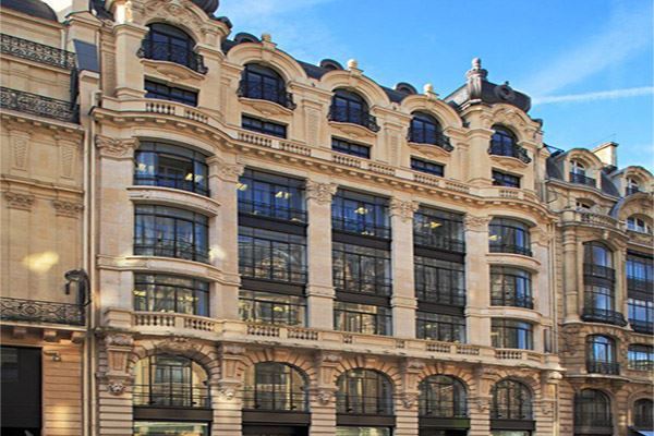 全球十大最佳时装学校 中央圣马丁斯第一金斯顿仅第五