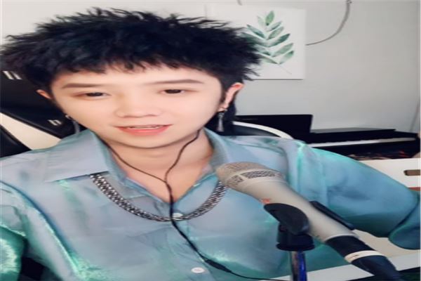 2021抖音粉丝最多的网红：papi酱上榜，它主打佛系风