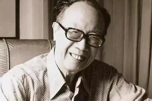 中国著名的十大美食家,梁实秋上榜,第四被誉为“食神”