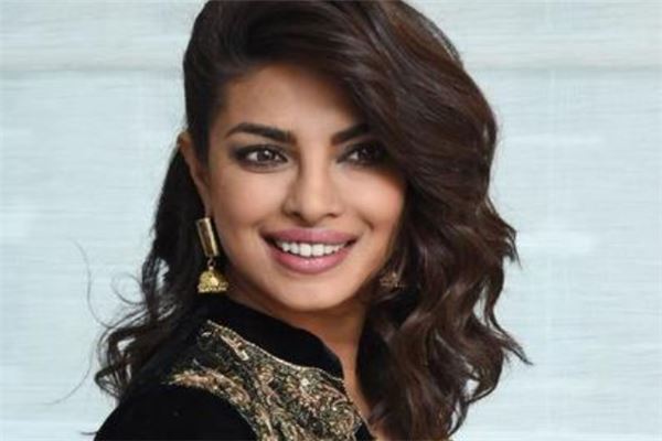 印度最美女演员排行榜：莎任·可汗上榜，第九是世界小姐