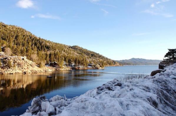 世界十大湖泊排行榜 贝加尔湖上榜，第一是世界上最大的湖泊