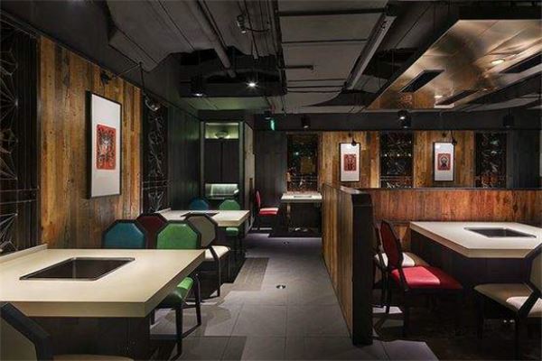 北京高档火锅店排行榜：海底捞上榜，第一在北京只有三家