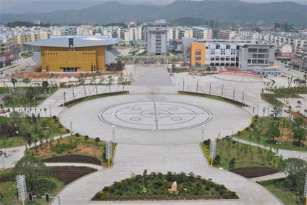 赣州十大公园广场排行榜：黄金广场上榜，第一具有历史意义