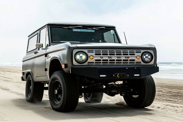 世界十大豪华越野车 悍马H3车身娇小东风汗马军队研发