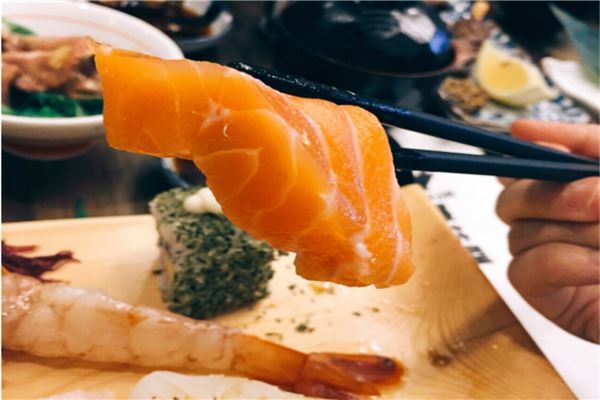 烟台十大顶级餐厅排行榜 月亮湾海景酒店上榜第一味道很好