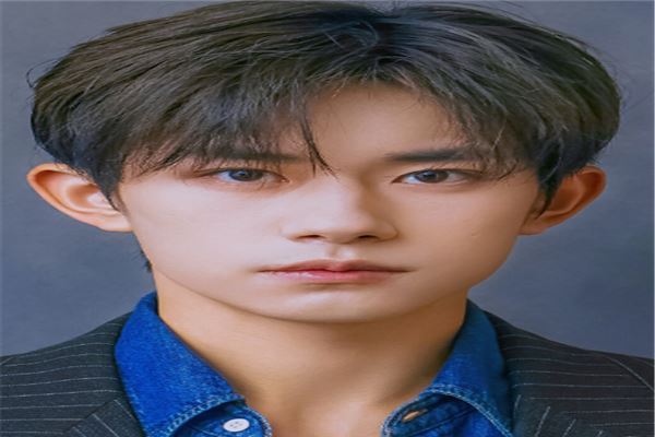 2020华语男歌手排行榜：张艺兴上榜，TFBOYS成员皆上榜