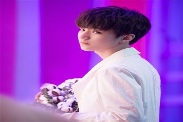 2020华语男歌手排行榜：张艺兴上榜，TFBOYS成员皆上榜