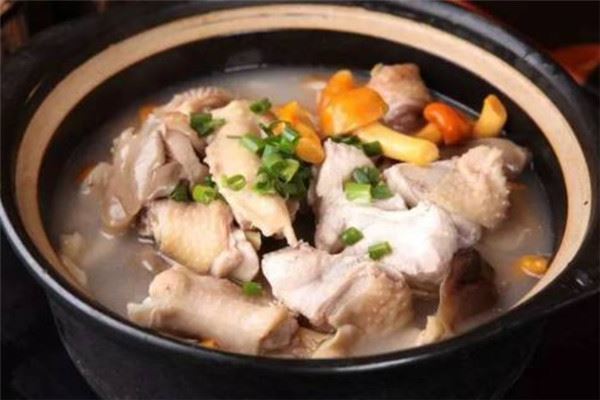 广东十大菜式排行榜:糖醋咕噜肉上榜,第六是老火靓汤