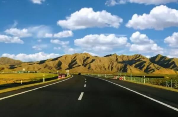 中国十大高速公路之最，京新高速上榜，第一是中国最长的高速公路