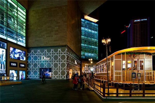 南京购物好地方：德基广场上榜，它是奢侈品集中地