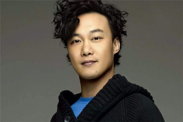 陈奕迅最火的十首歌曲：十年上榜，浮夸最受欢迎