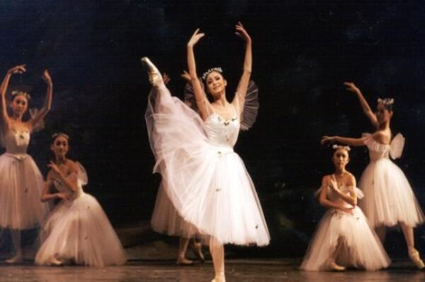 世界十大经典芭蕾舞剧，胡桃夹子上榜，第一是经典中的经典