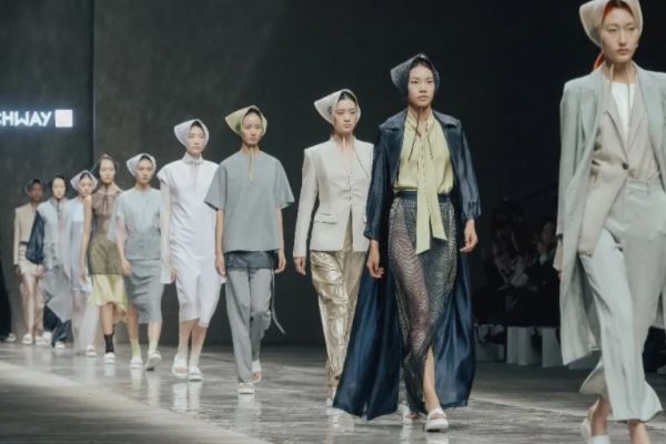 中国十大服装设计公司-服装设计师品牌排行榜