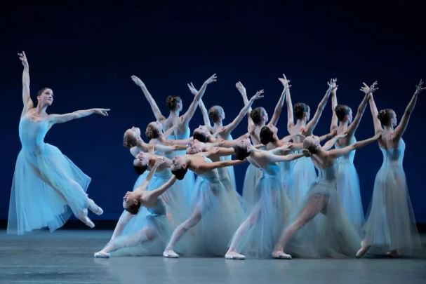 全球十大舞蹈大学排名：英国皇家芭蕾上榜，它是第一