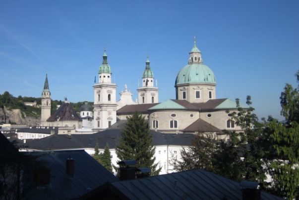 全球十大舞蹈大学排名：英国皇家芭蕾上榜，它是第一