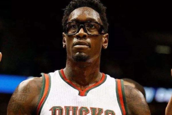 NBA十大陨落天才排行榜:他曾在对位中完胜库里如今被淘汰