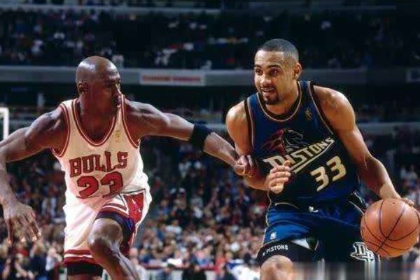 NBA十大陨落天才排行榜：他曾在对位中完胜库里如今被淘汰