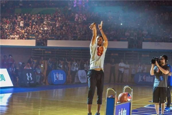 世界10大经典篮球电影 篮球梦与极限乔丹十分热血