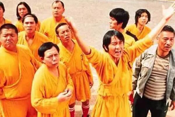 世界十大经典喜剧电影，东成西就上榜，第一是印度电影