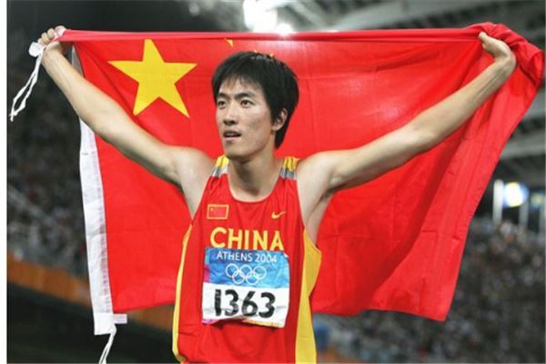 世界十大110米栏运动员：罗伯斯上榜，最低速度12秒80