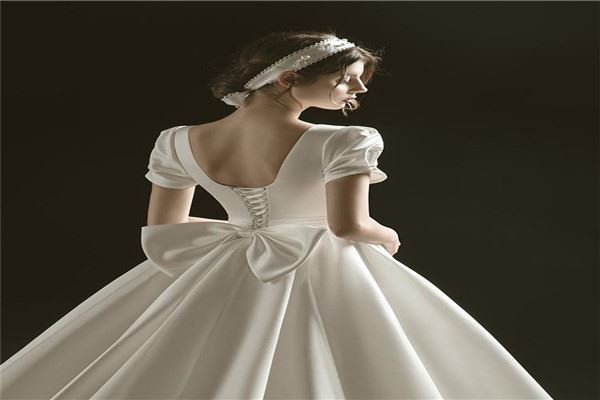 2021婚纱十大品牌排行榜:桂由美上榜 第3西班牙奢华婚纱礼服