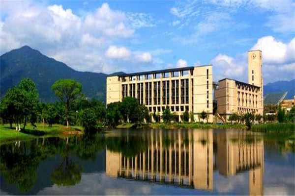 中国十大鬼校 南京大学 深圳大学上榜