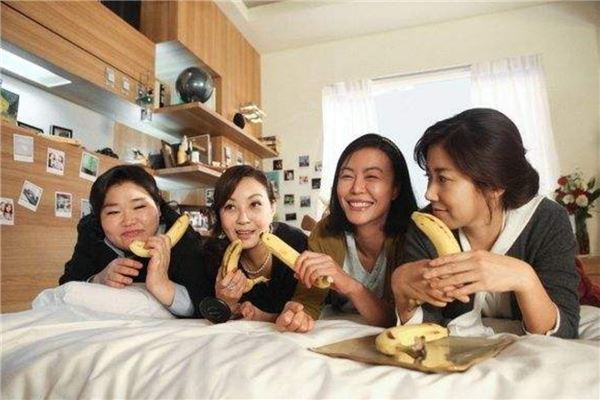 不容错过的10部韩国喜剧片 阳光姐妹淘和隐秘而伟大上榜