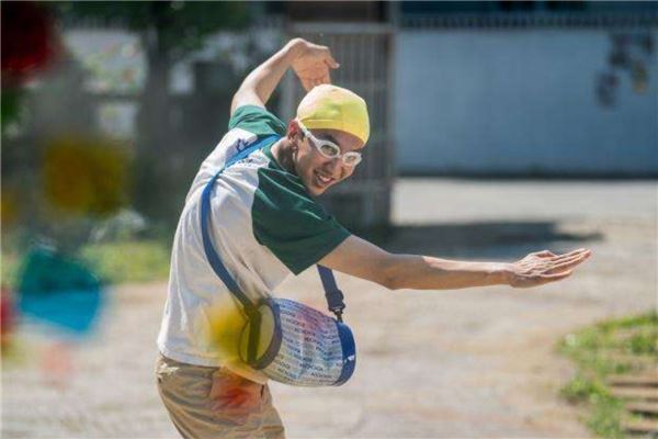 不容错过的10部韩国喜剧片 阳光姐妹淘和隐秘而伟大上榜