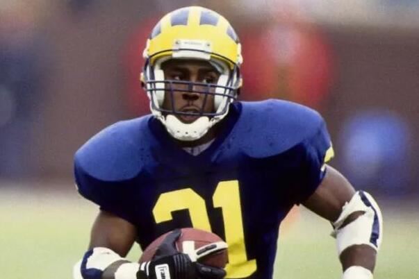 世界十大著名橄榄球运动员 斯达尔上榜,汤姆·布拉迪第一