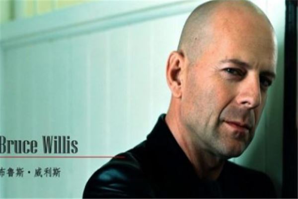 好莱坞十大硬汉排行榜：道恩·强森上榜，施瓦辛格仅第二