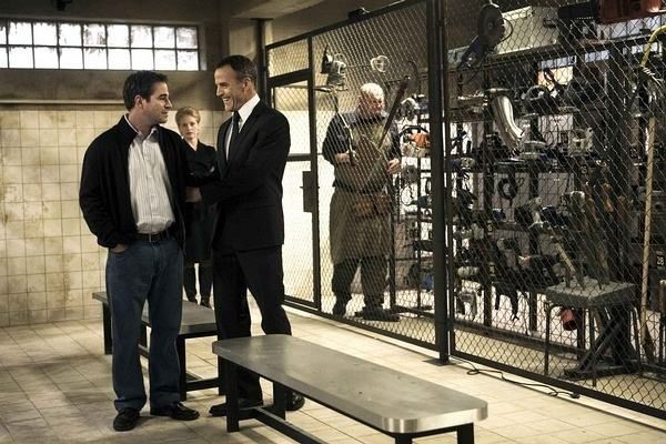 世界十大最经典的恐怖片 人皮客栈上榜 杀人不分左右是禁片