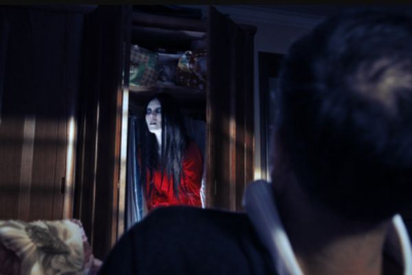 世界十大最经典的恐怖片 人皮客栈上榜 杀人不分左右是禁片