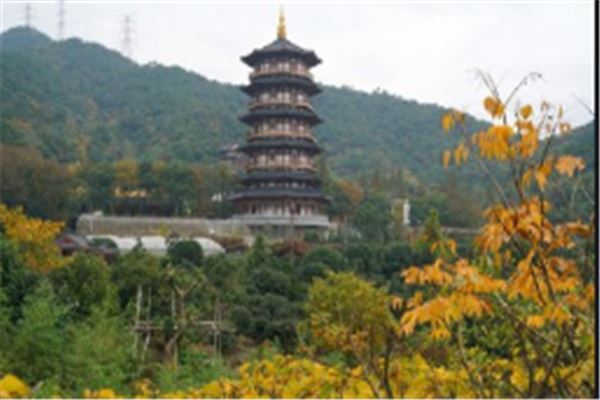 昆明十大风景名胜区排行榜:海埂大坝上榜,云南民族村第十