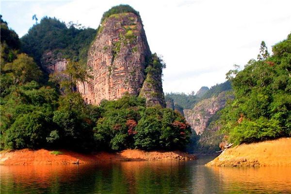 福建十大最好玩的景点 福建土楼历史悠久清源山景区出名